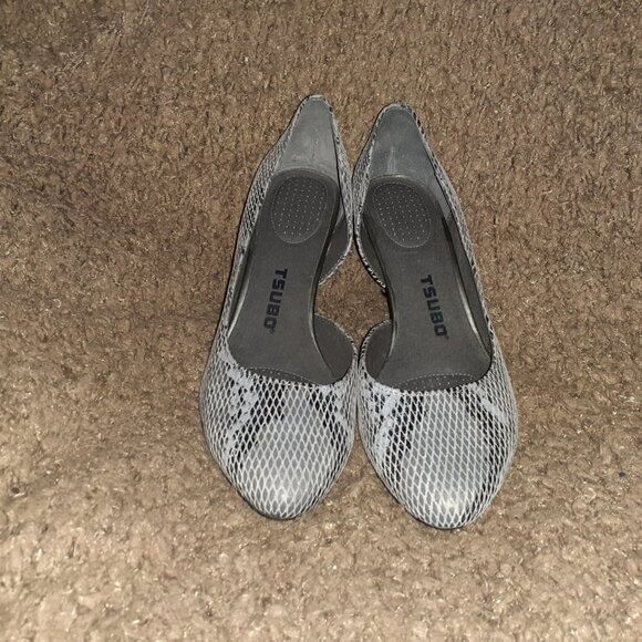 TSUBO-Fifee-D’Orsay Pump-Dark Grey Snake Pattern Leather-Sz 7.5-Near Mint - Picture 3 of 7